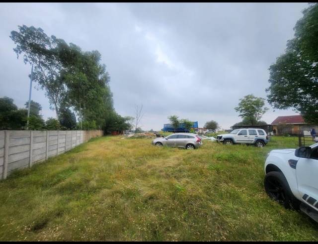 LAND FOR SALE IN BRENTHURST